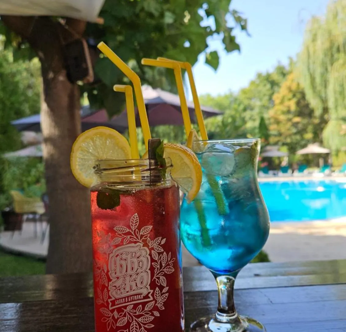 סאני ביץ' Hotel Liani 3*, סאני ביץ'